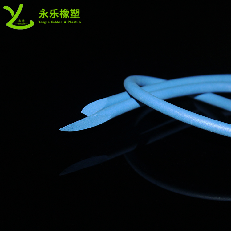 靜海硅膠發(fā)發(fā)泡條，阻燃硅膠發(fā)泡圓條，耐高溫發(fā)泡硅膠條